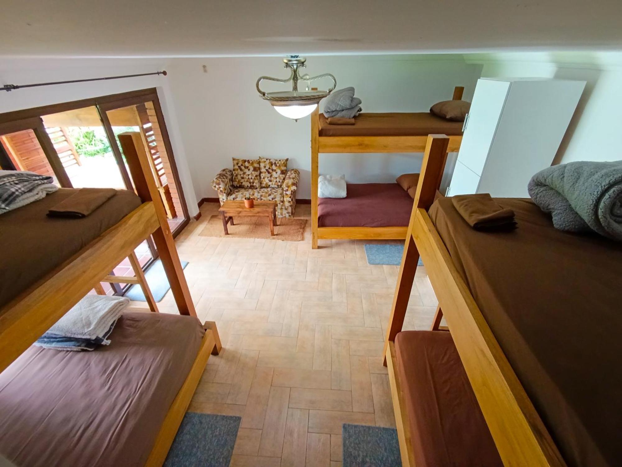 Hostal Mochiliers Bed And Breakfast Cuenca Exterior photo