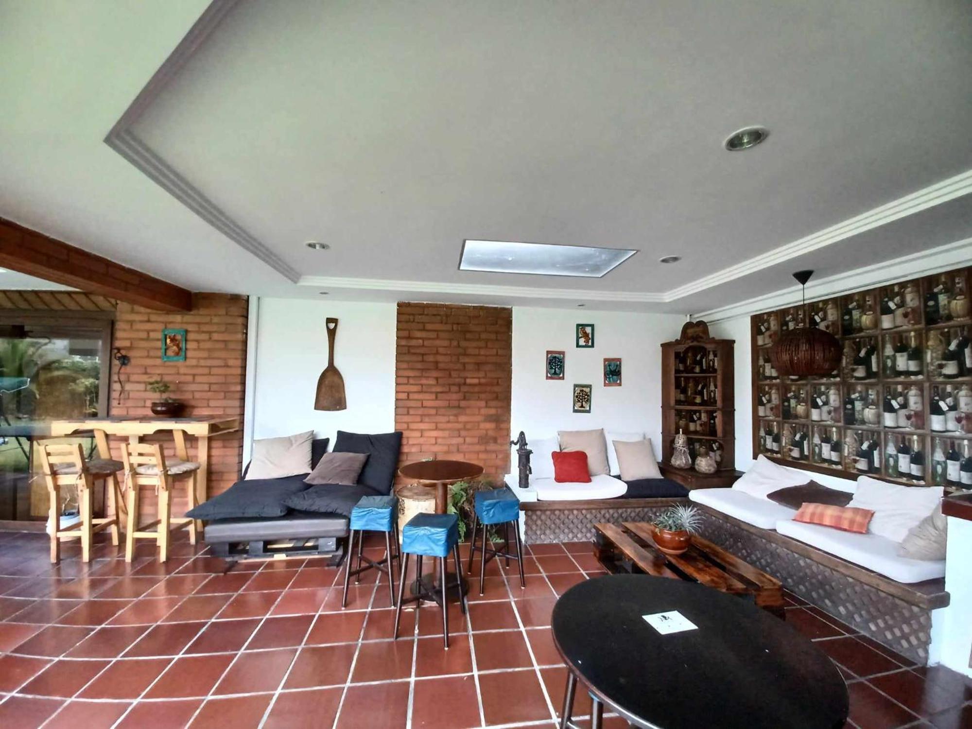 Hostal Mochiliers Bed And Breakfast Cuenca Exterior photo